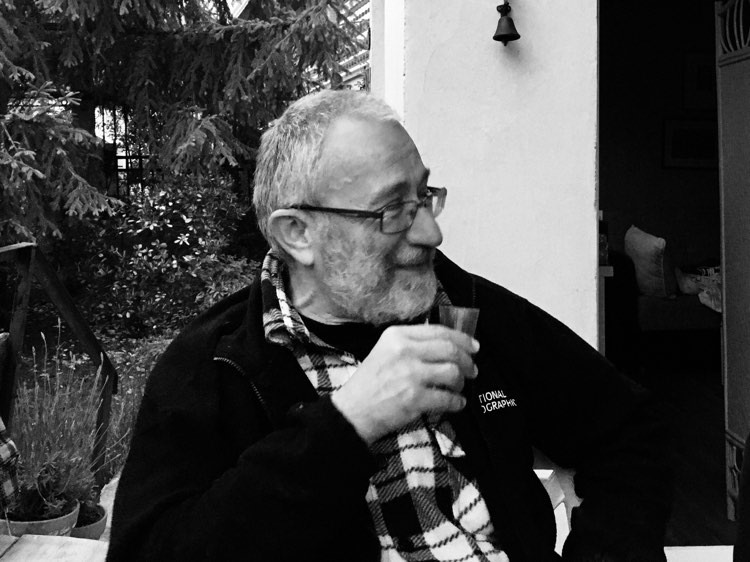 Людмил Фотев: "Джазът ти е кислородът, той ти е начинът на съществуване…" Людмил Фотев: "Джазът ти е кислородът, той ти е начинът на съществуване…"